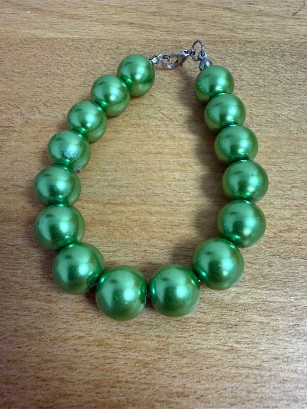 Green shiny bead ball bracelet large